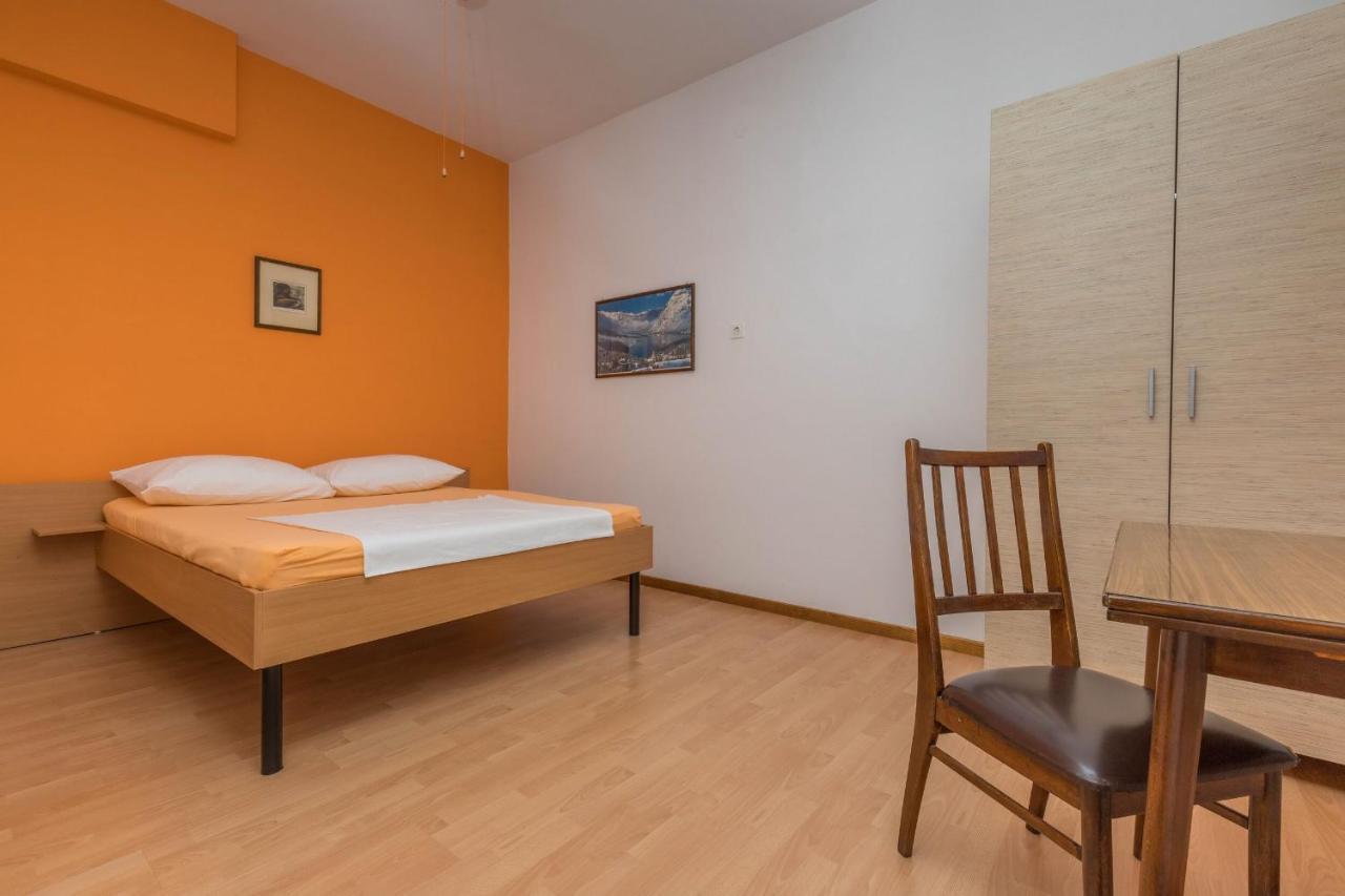 Apartman Lux1 Selce Eksteriør billede